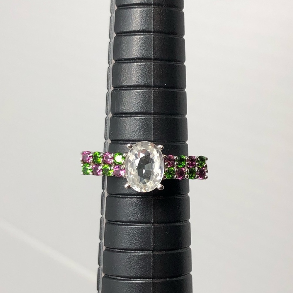 White Topaz Ring Green & Purple Secondary Stones - Picture 8 of 11